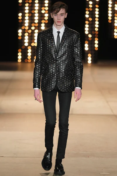 Look 44